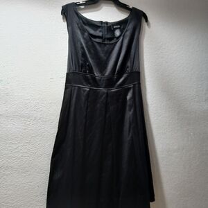 Alyn paige size 18 Elegant Black Sleeveless Dress